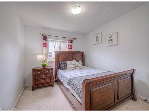 434 Woodbine Avenue, Kitchener, ON - Indoor Photo Showing Bedroom
