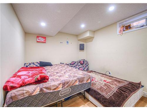 434 Woodbine Avenue, Kitchener, ON - Indoor Photo Showing Bedroom