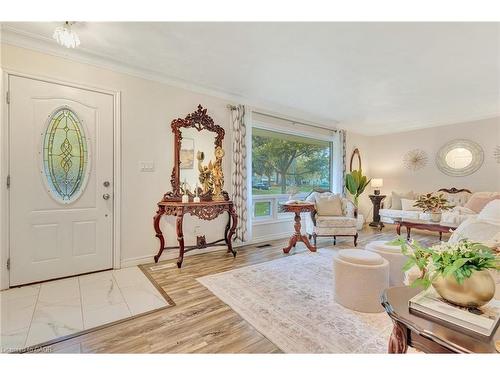 29 Pusey Boulevard, Brantford, ON - Indoor Photo Showing Living Room
