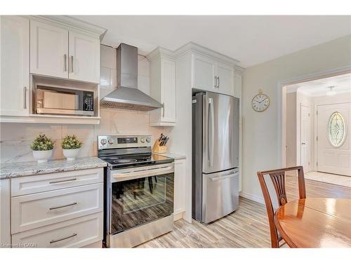 29 Pusey Boulevard, Brantford, ON - Indoor Photo Showing Kitchen
