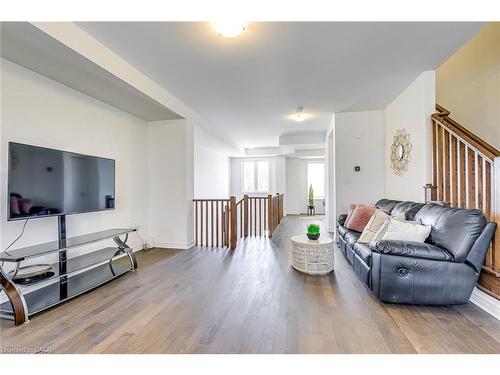 5188 Viola Desmond Drive, Mississauga, ON - Indoor Photo Showing Living Room
