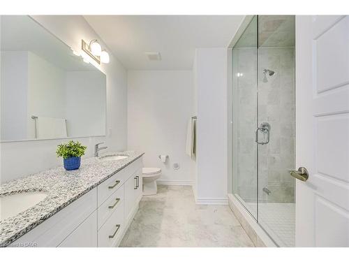 5188 Viola Desmond Drive, Mississauga, ON - Indoor Photo Showing Bathroom