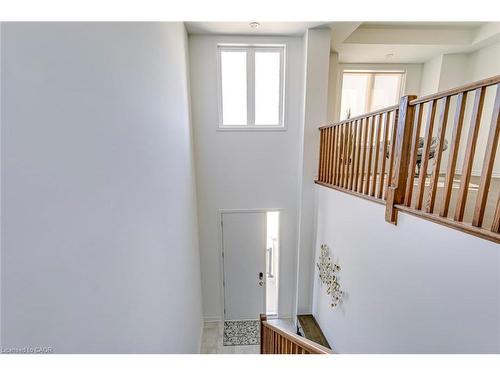 5188 Viola Desmond Drive, Mississauga, ON - Indoor Photo Showing Other Room