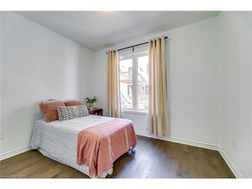 5188 Viola Desmond Drive, Mississauga, ON - Indoor Photo Showing Bedroom