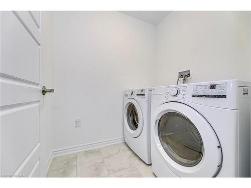 5188 Viola Desmond Drive, Mississauga, ON - Indoor Photo Showing Laundry Room