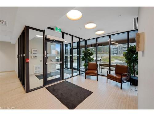 519-1100 Lackner Place, Kitchener, ON - Indoor Photo Showing Other Room