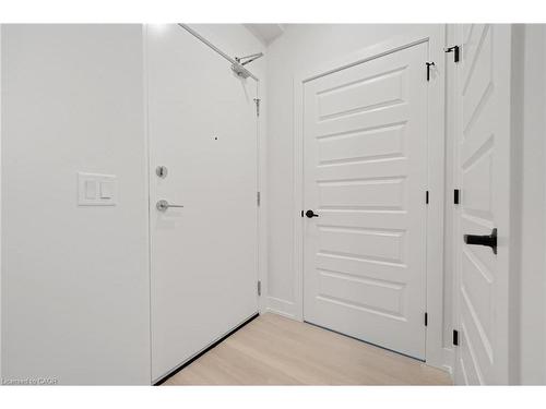 519-1100 Lackner Place, Kitchener, ON - Indoor Photo Showing Other Room