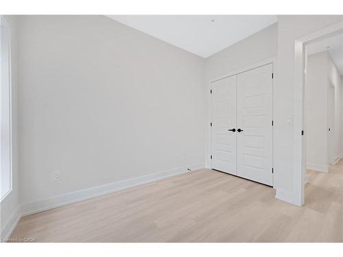 519-1100 Lackner Place, Kitchener, ON - Indoor Photo Showing Other Room