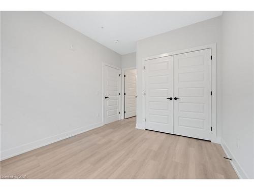 519-1100 Lackner Place, Kitchener, ON - Indoor