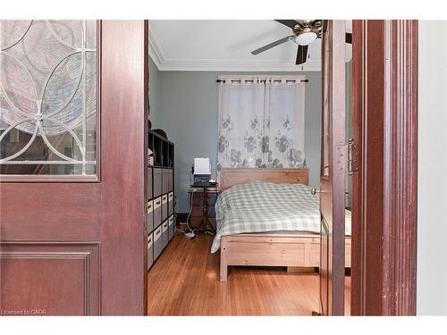 30 Ontario Avenue, Hamilton, ON - Indoor Photo Showing Other Room