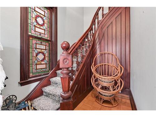 30 Ontario Avenue, Hamilton, ON - Indoor Photo Showing Other Room