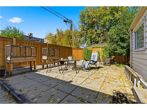 30 Ontario Avenue, Hamilton, ON - Outdoor