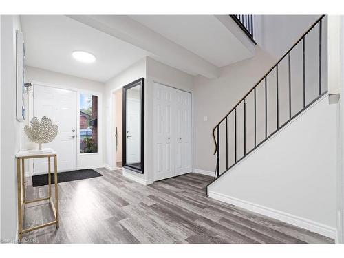 60-770 Fanshawe Park Road E, London, ON - Indoor Photo Showing Other Room