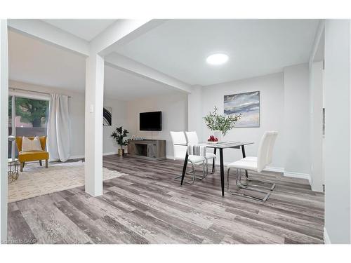 60-770 Fanshawe Park Road E, London, ON - Indoor