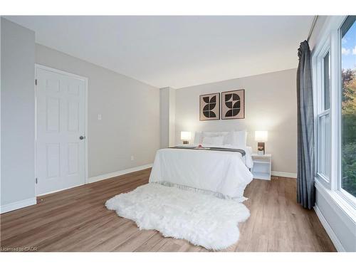 60-770 Fanshawe Park Road E, London, ON - Indoor Photo Showing Bedroom