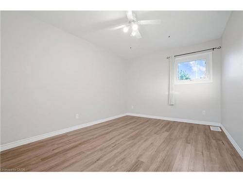 60-770 Fanshawe Park Road E, London, ON - Indoor Photo Showing Other Room