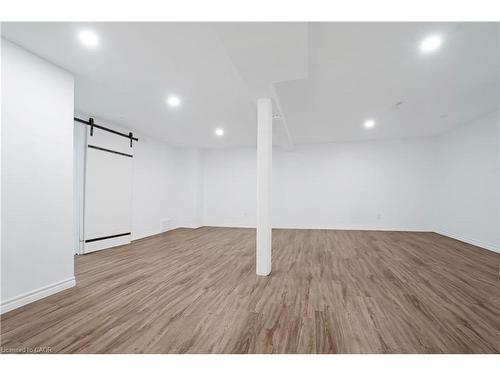 60-770 Fanshawe Park Road E, London, ON - Indoor