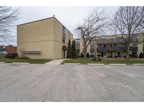 308-75 Hazelglen Drive, Kitchener, ON - Outdoor