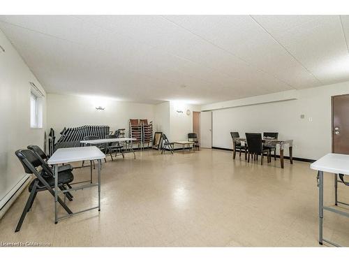 308-75 Hazelglen Drive, Kitchener, ON - Indoor