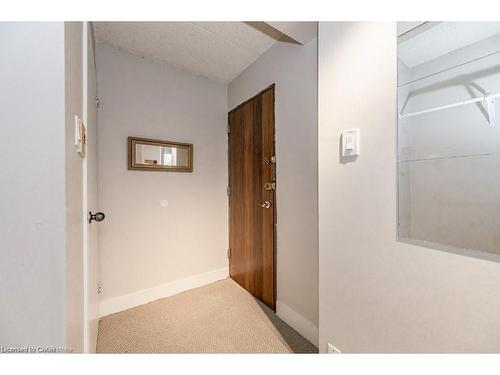 308-75 Hazelglen Drive, Kitchener, ON - Indoor Photo Showing Other Room