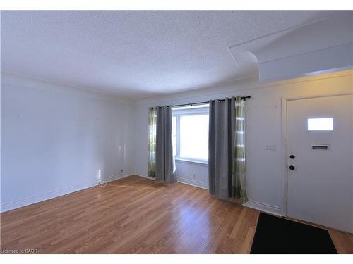 1448 Upper Ottawa Street, Hamilton, ON - Indoor Photo Showing Other Room