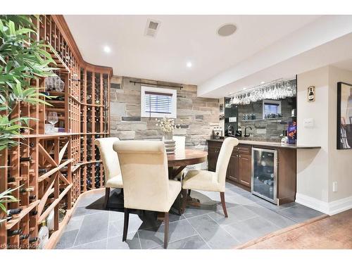 4103 Montrose Crescent, Burlington, ON - Indoor Photo Showing Dining Room