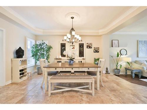4103 Montrose Crescent, Burlington, ON - Indoor Photo Showing Dining Room