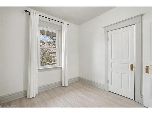 39 Fielden Avenue, Port Colborne, ON - Indoor Photo Showing Other Room