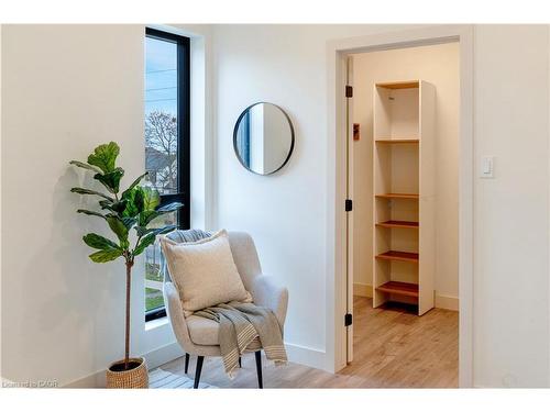 201-4390 Hillview Drive, Beamsville, ON - Indoor Photo Showing Other Room