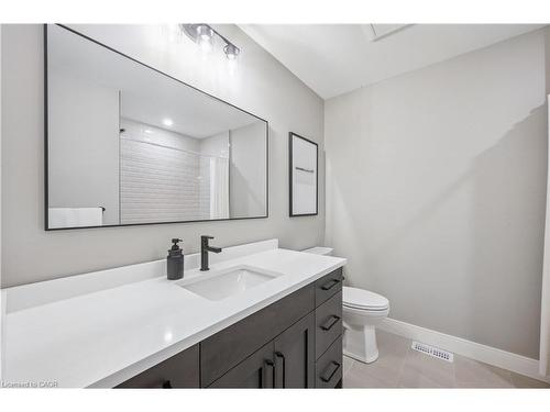 56 Walker Road, Ingersoll, ON - Indoor Photo Showing Bathroom