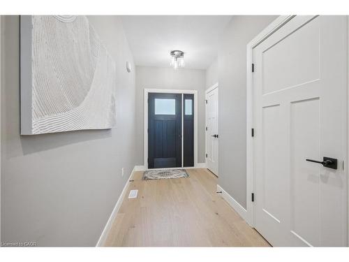 56 Walker Road, Ingersoll, ON - Indoor Photo Showing Other Room