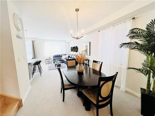 11 Cherry Blossom Heights, Hamilton, ON - Indoor Photo Showing Dining Room