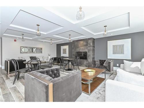 612-53 Arthur Street S, Guelph, ON - Indoor Photo Showing Other Room