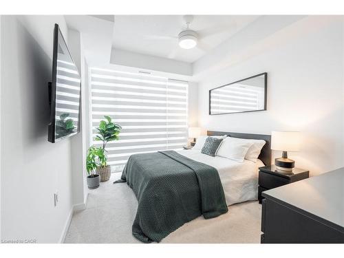 509-125 Shoreview Place, Stoney Creek, ON - Indoor Photo Showing Bedroom