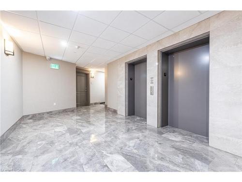 509-125 Shoreview Place, Stoney Creek, ON - Indoor