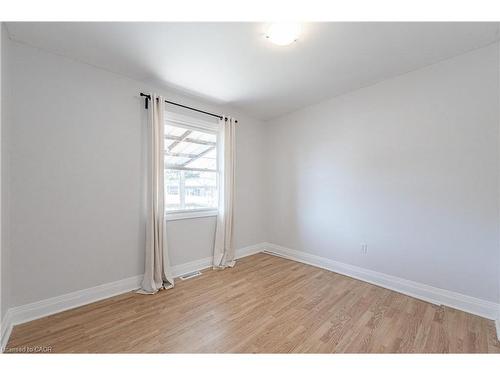 257 Tragina Avenue N, Hamilton, ON - Indoor Photo Showing Other Room