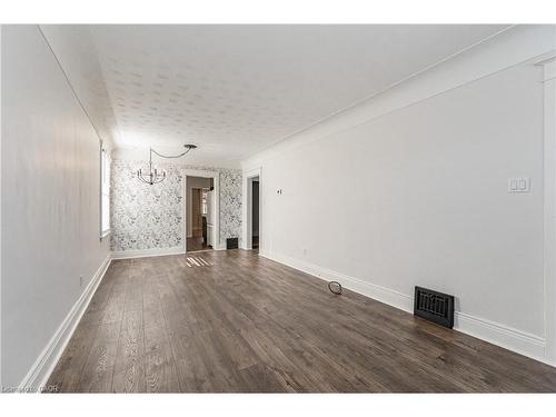 257 Tragina Avenue N, Hamilton, ON - Indoor Photo Showing Other Room