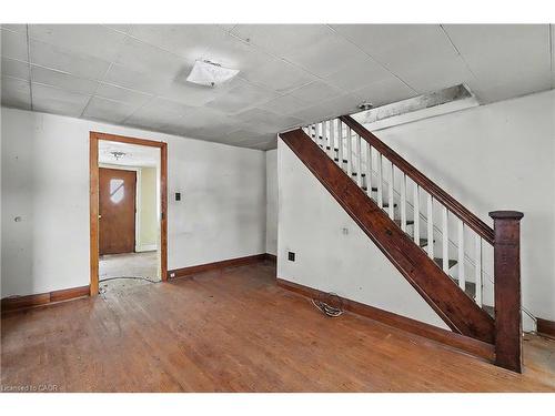 33 Mulholland Drive, Paris, ON - Indoor Photo Showing Other Room