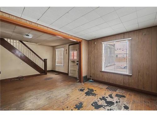 33 Mulholland Drive, Paris, ON - Indoor Photo Showing Other Room