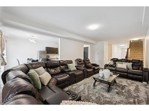 308 Freure Drive, Cambridge, ON - Indoor Photo Showing Living Room