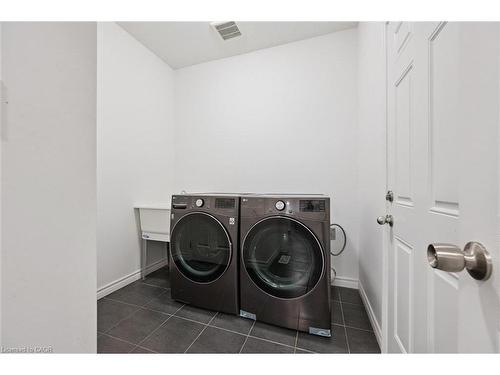 308 Freure Drive, Cambridge, ON - Indoor Photo Showing Laundry Room