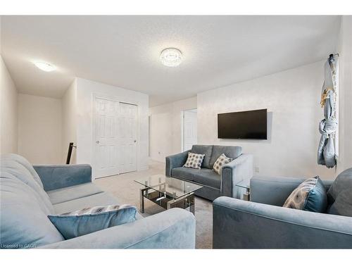 308 Freure Drive, Cambridge, ON - Indoor Photo Showing Living Room