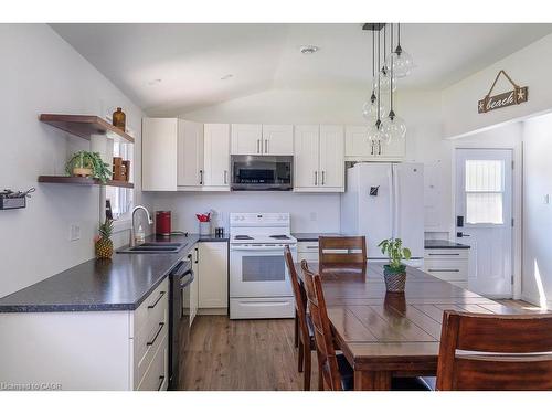 197 Cedar Drive, Turkey Point, ON - Indoor