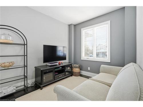 20 Vinegar Hill, Waterdown, ON - Indoor