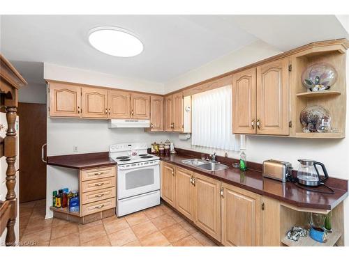 176 Walter Avenue S, Hamilton, ON - Indoor Photo Showing Kitchen With Double Sink
