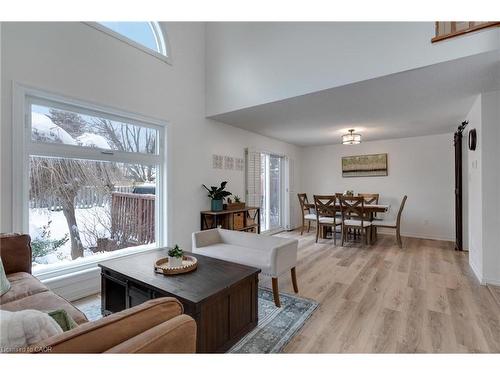 225 Thornbird Place, Waterloo, ON - Indoor Photo Showing Living Room