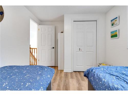 225 Thornbird Place, Waterloo, ON - Indoor Photo Showing Bedroom