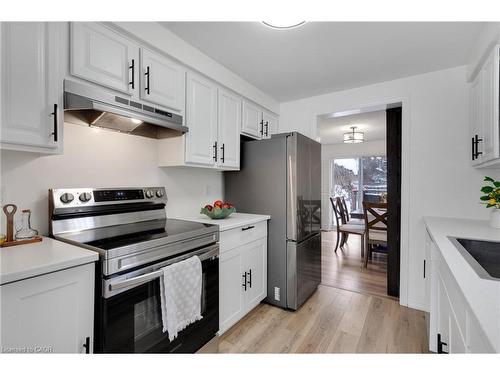 225 Thornbird Place, Waterloo, ON - Indoor Photo Showing Kitchen