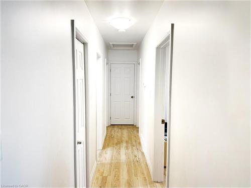 A-31 Clearview Drive, Cambridge, ON - Indoor Photo Showing Other Room