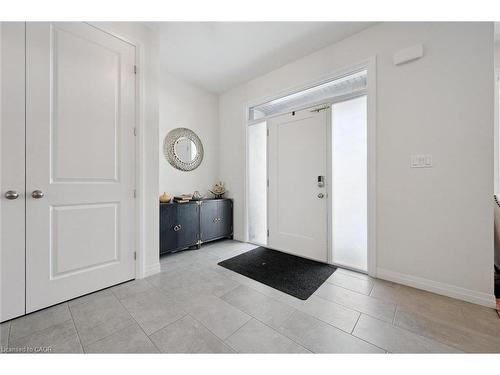 18-972 Stonecliffe Walk, Kitchener, ON - Indoor Photo Showing Other Room